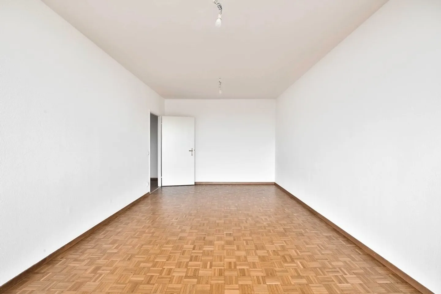 Beautiful apartment in the heart of the Servette district - Photo 6 of 10