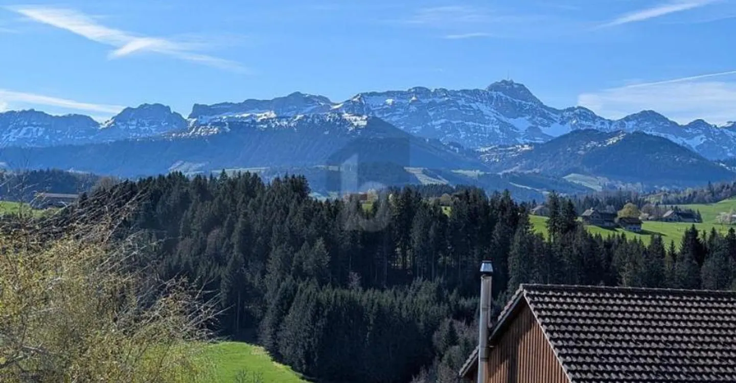 TRAUMHAFTE AUSSICHT MIT BEWILLIGTEM BAUPROJEKT - Foto 1 di 6