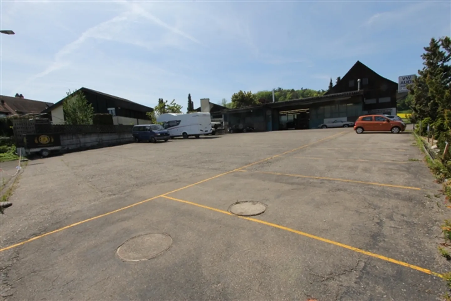 Parte della casa e laboratorio oltre a grande appezzamento di terreno - totale 1'742 m2 - Foto 3 di 7