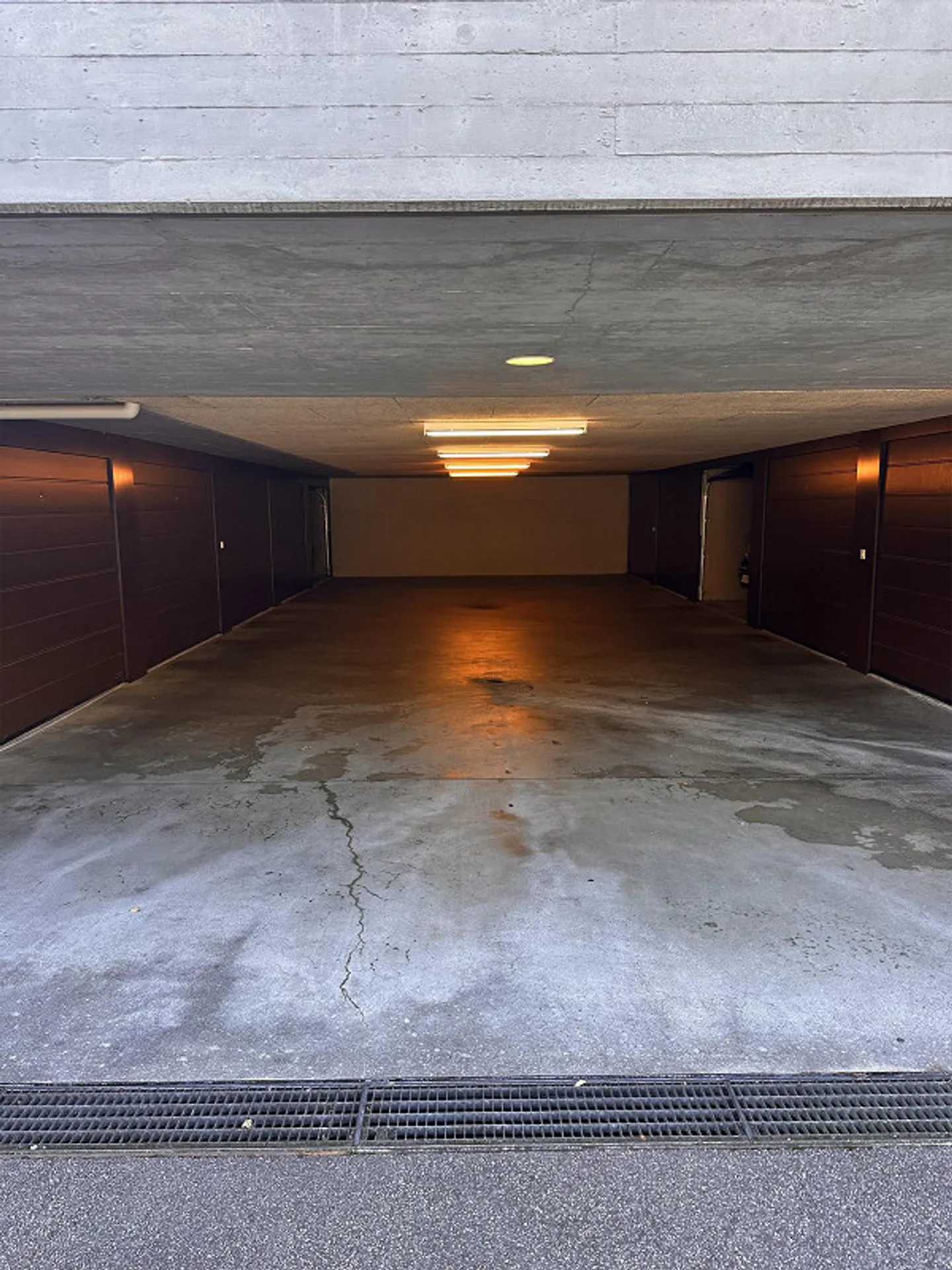 Garage Box - Photo 1 of 3