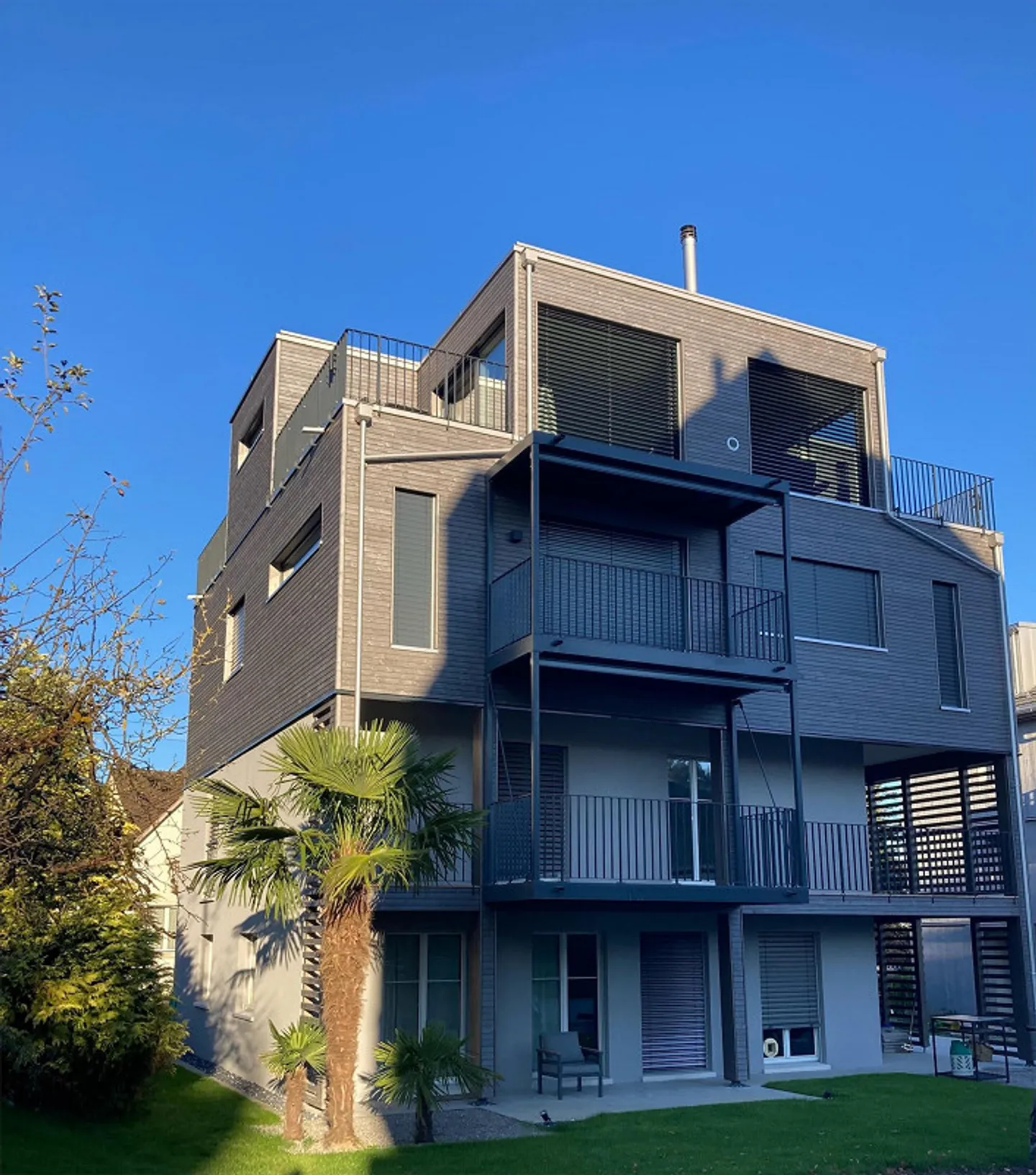 Vie urbaine comme dans une maison individuelle : Appartement duplex exclusif de 5,5 pièces - Photo 1 sur 8