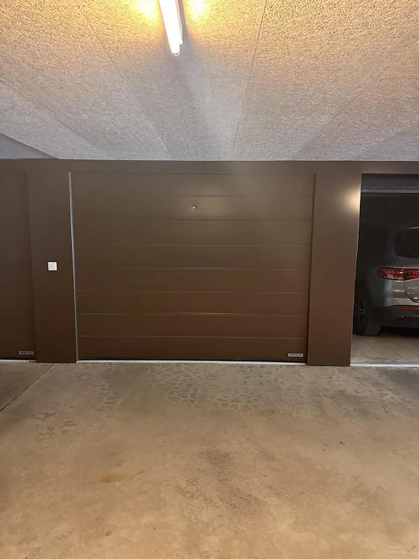 Garage Box - Photo 3 of 3