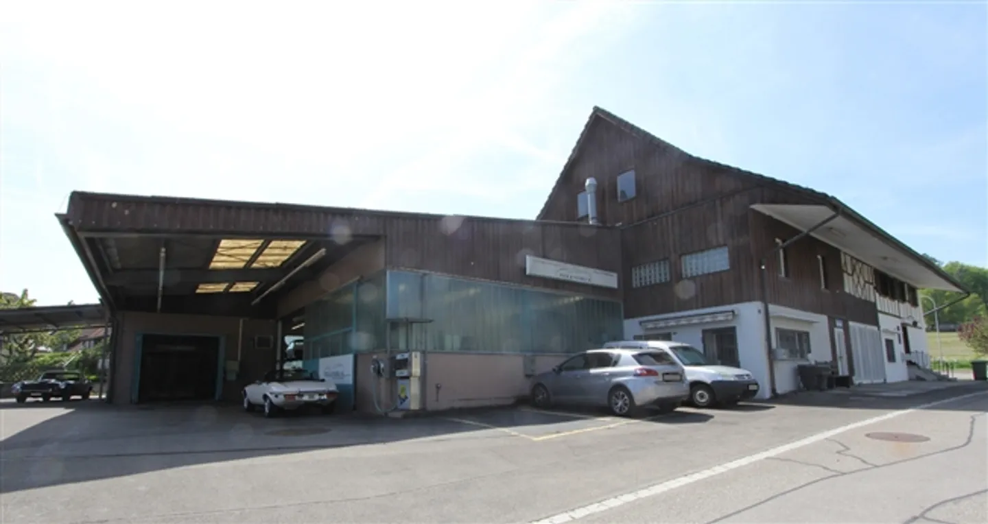 Parte della casa e laboratorio oltre a grande appezzamento di terreno - totale 1'742 m2 - Foto 4 di 7