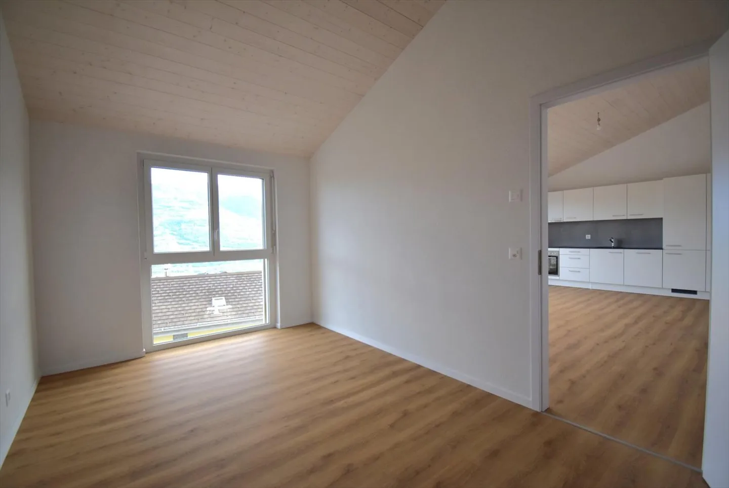 2.5 Room Apartment - Photo 5 of 7