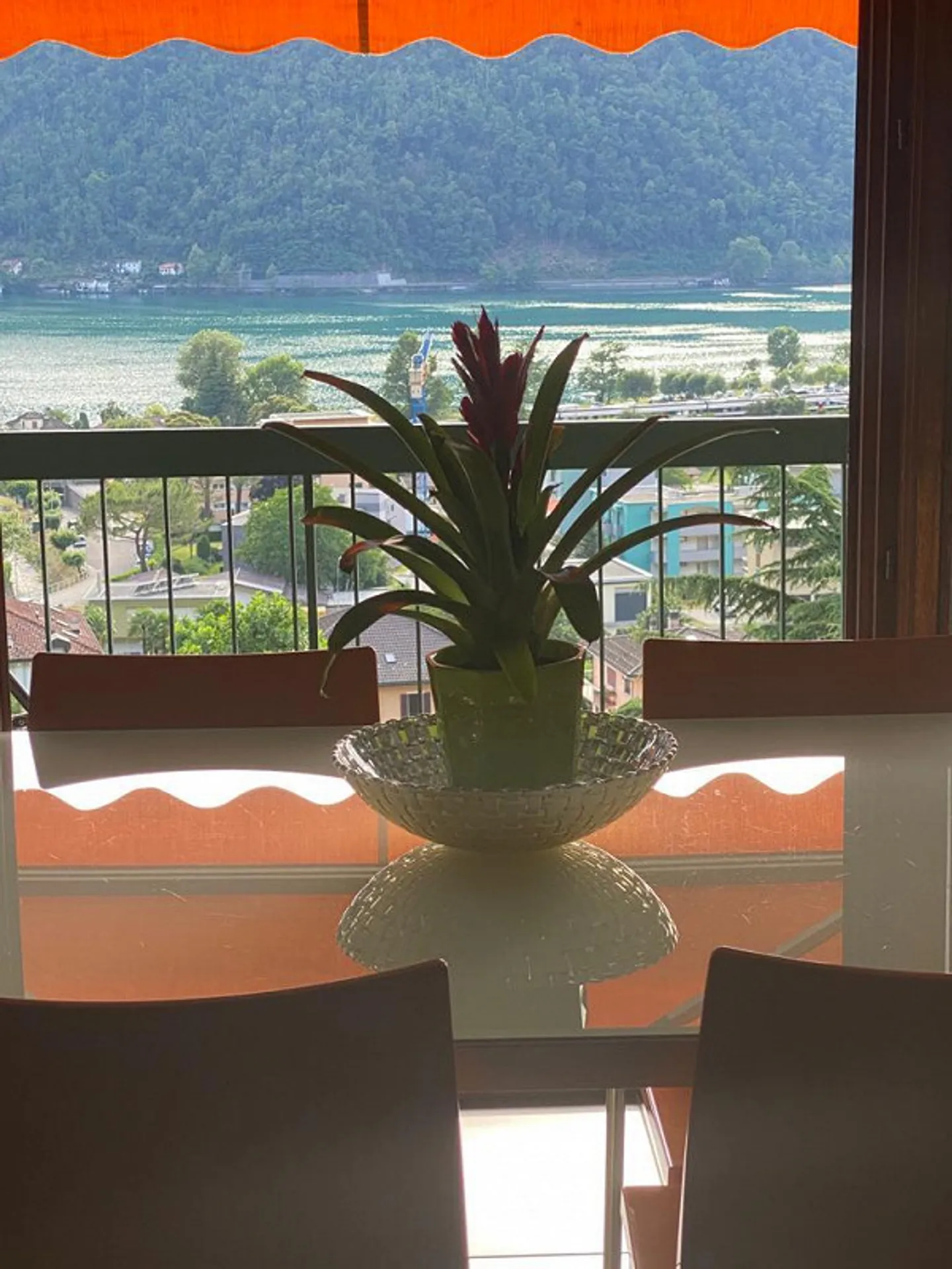 Elegantes Apartment mit Seeblick - Foto 3 von 19