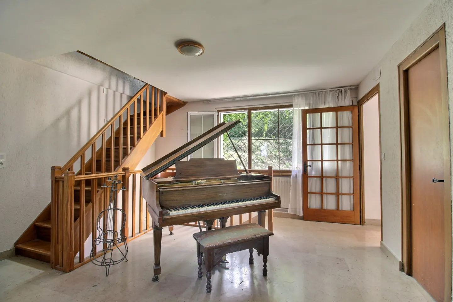 Spaziosa casa indipendente in zona tranquilla con vista - Foto 10 di 18