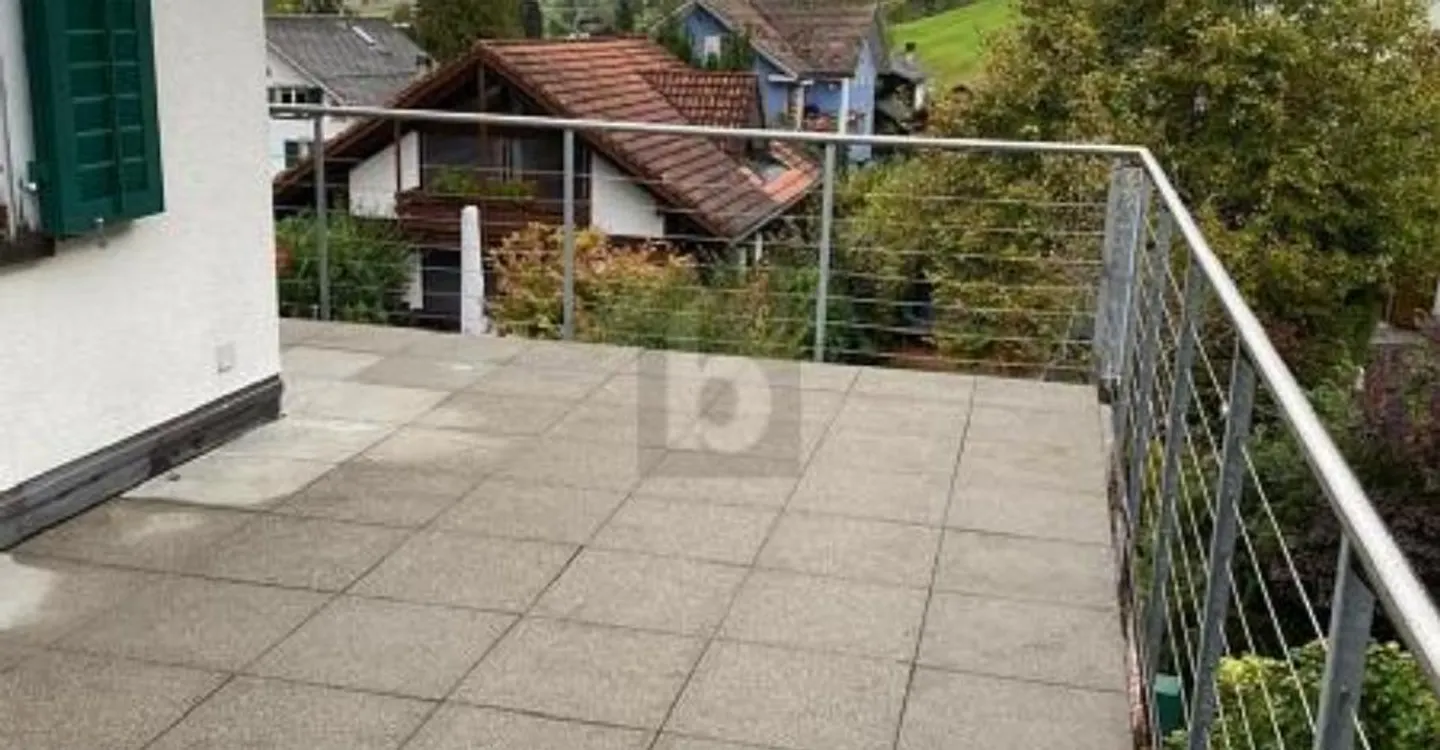 RENOVATED WITH LOTS OF SPACE FOR THE FAMILY - Photo 4 of 5