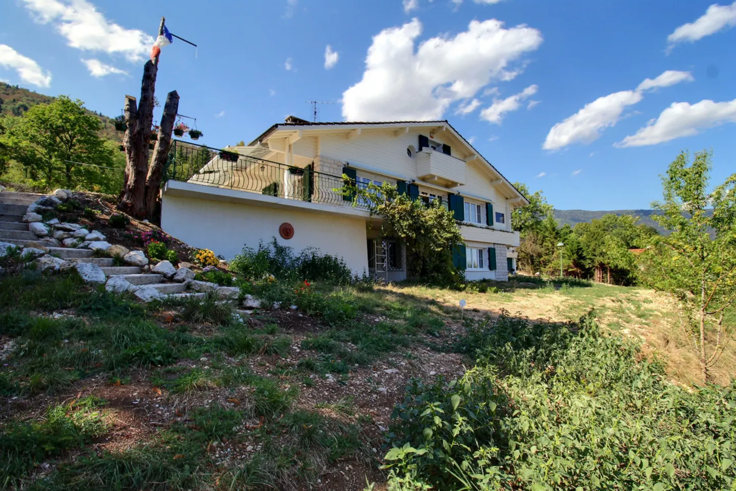 Spaziosa casa indipendente in zona tranquilla con vista - Foto 17 di 18
