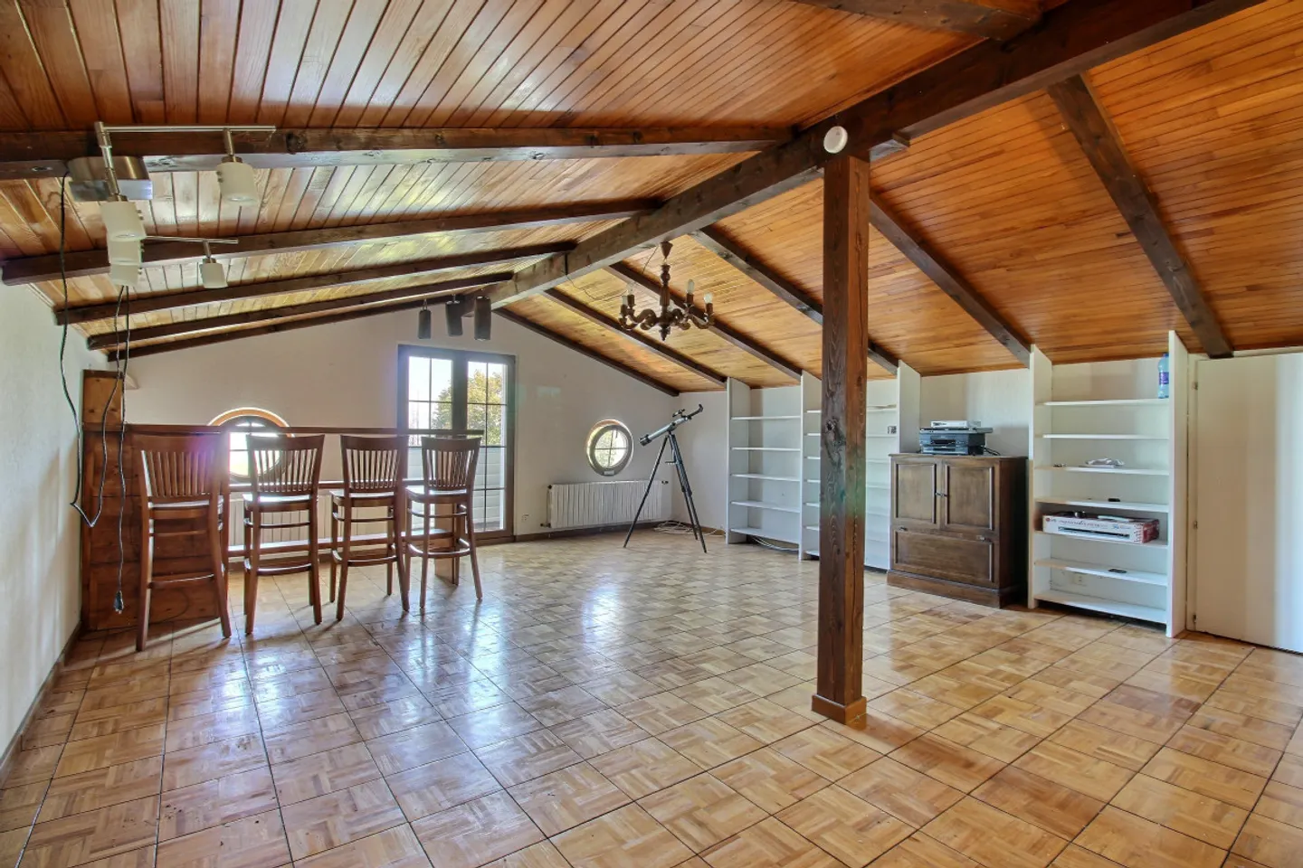 Spaziosa casa indipendente in zona tranquilla con vista - Foto 16 di 18