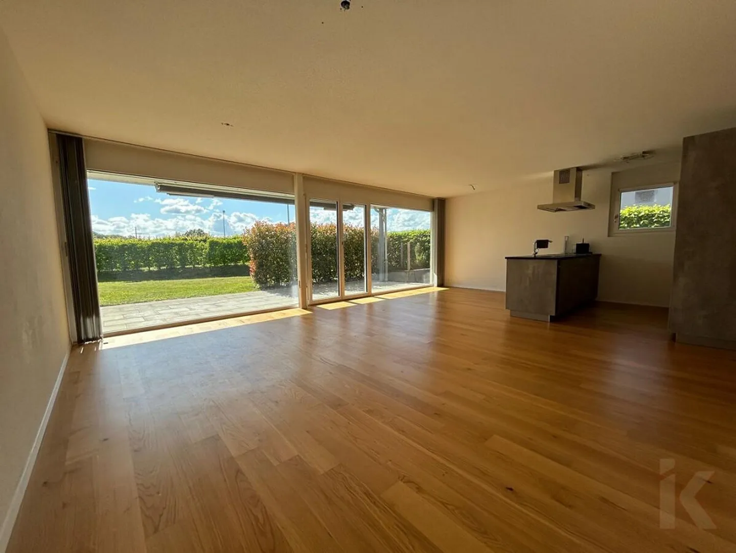 Geräumige Familienwohnung mit Garten - Foto 3 von 15