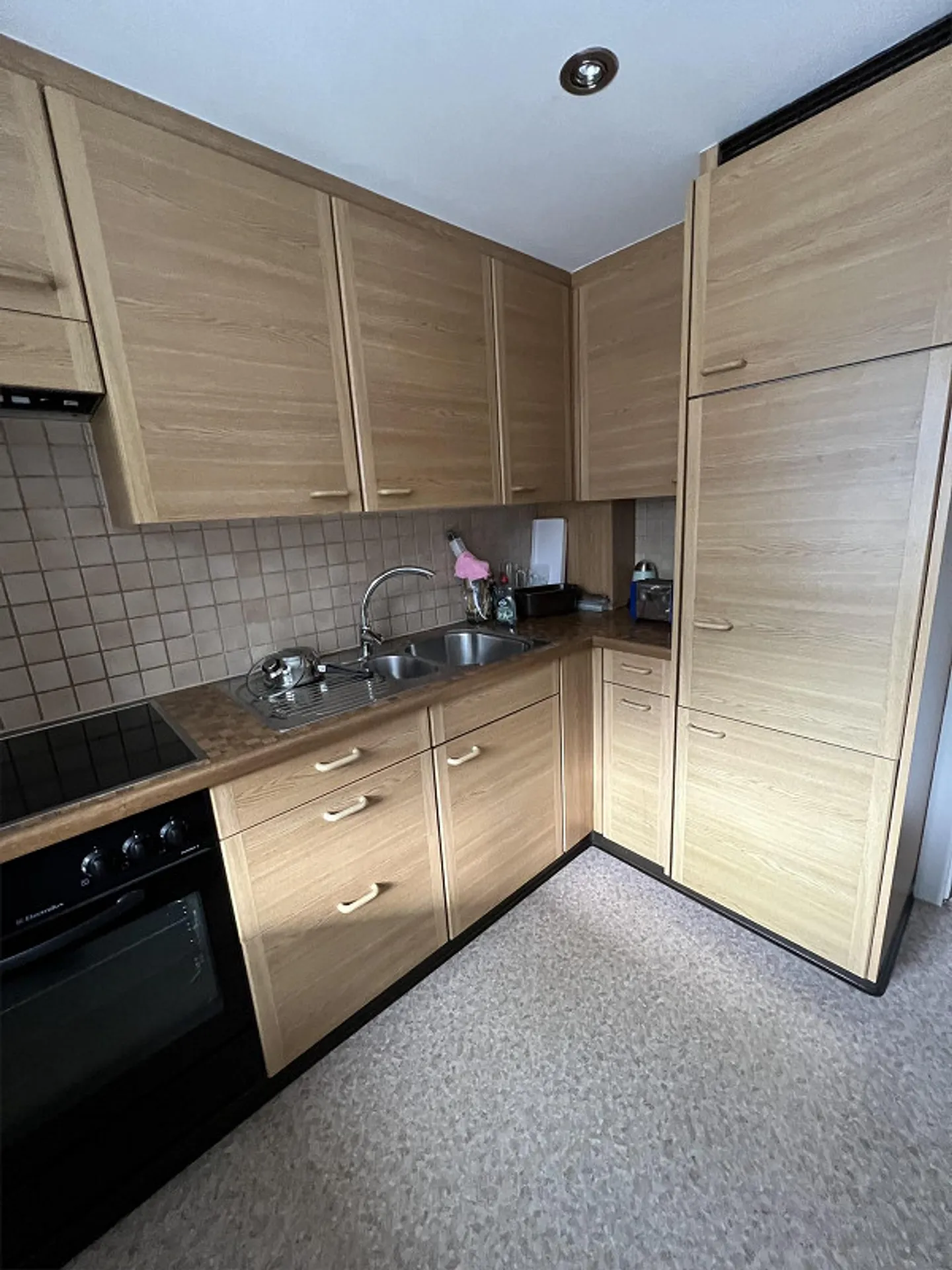 Belle appartement de 2 pièces dans un endroit calme - Photo 3 sur 7