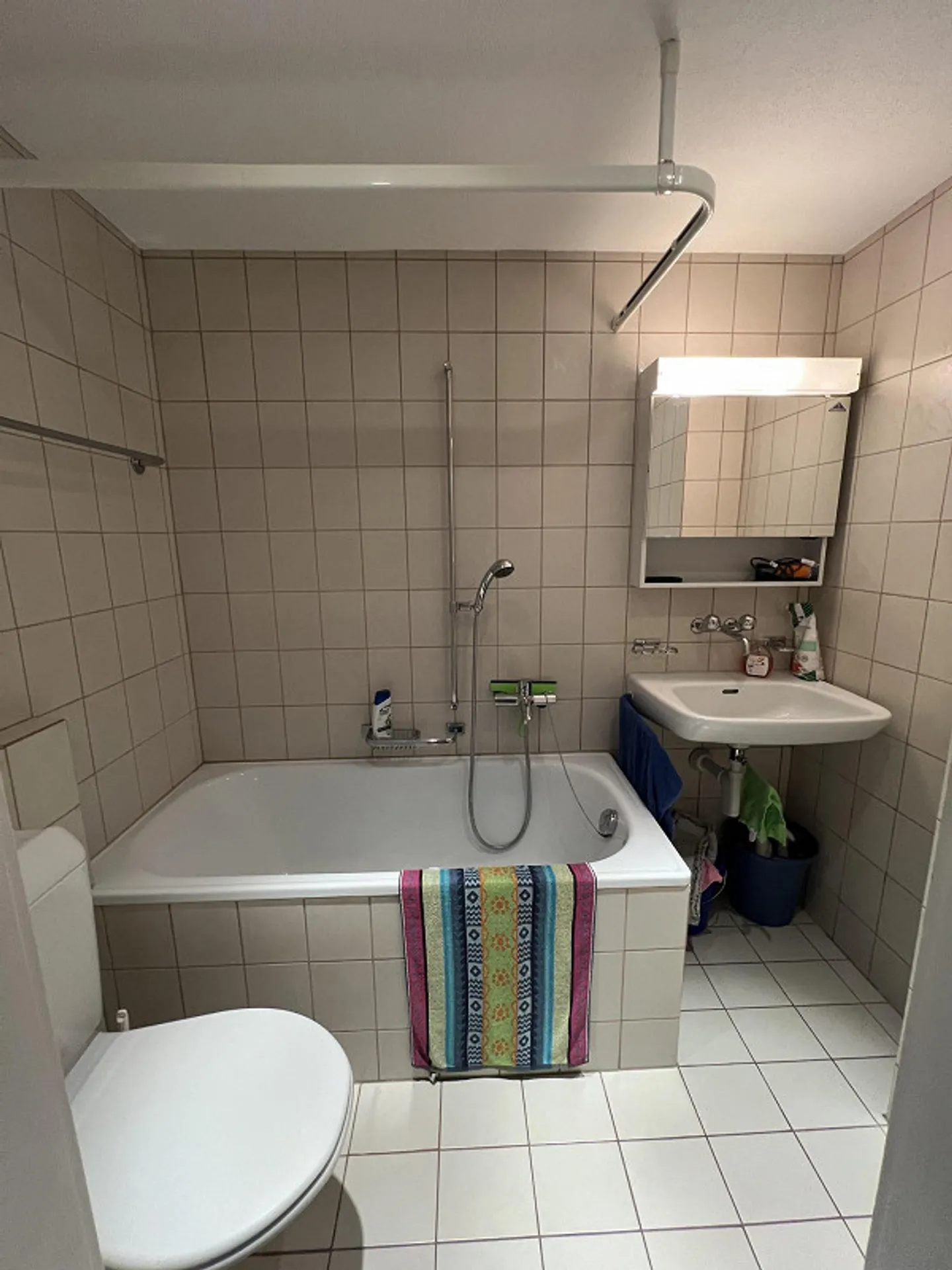 Belle appartement de 2 pièces dans un endroit calme - Photo 4 sur 7