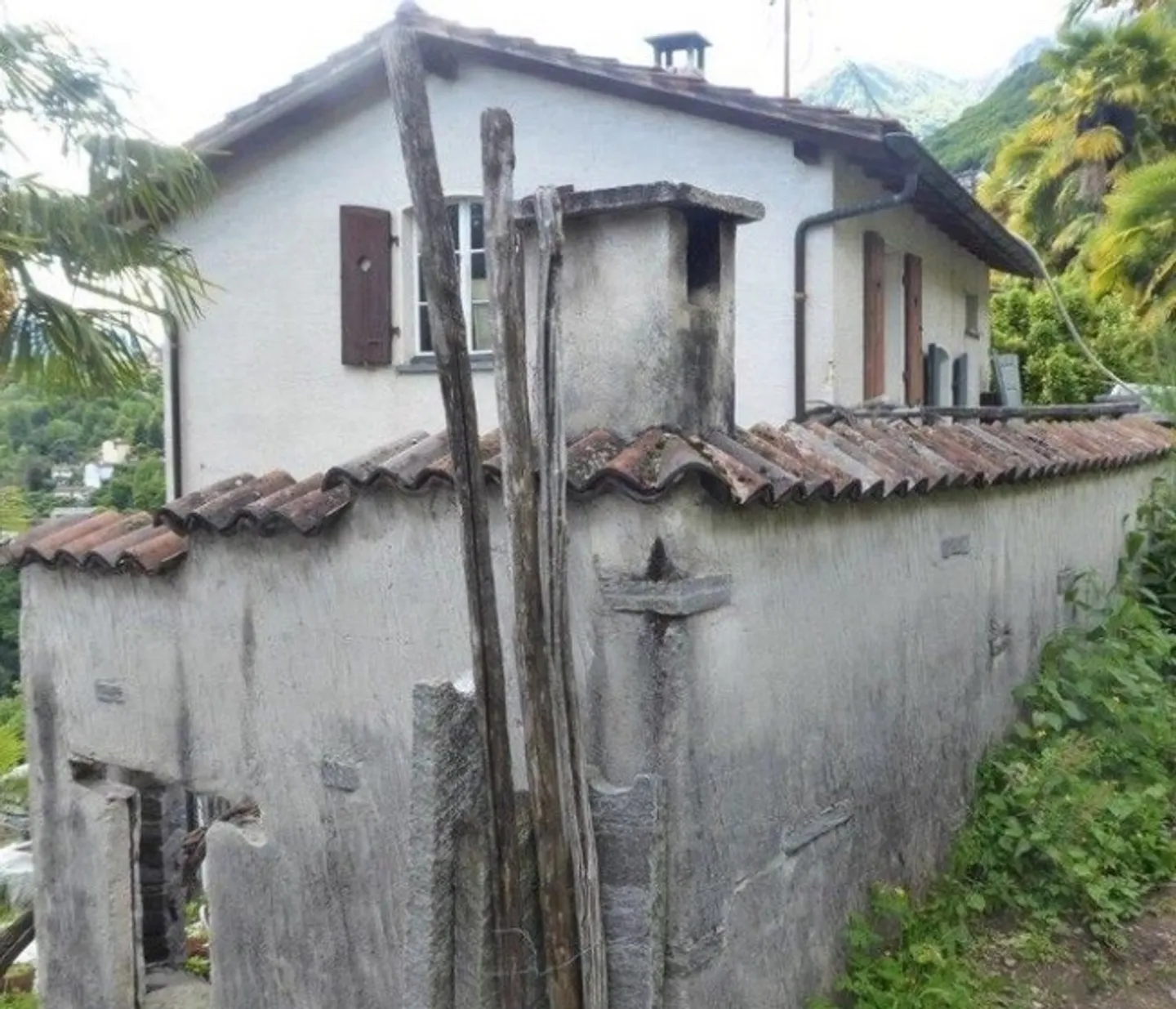 *Apartment with courtyard and house* - Photo 1 of 9