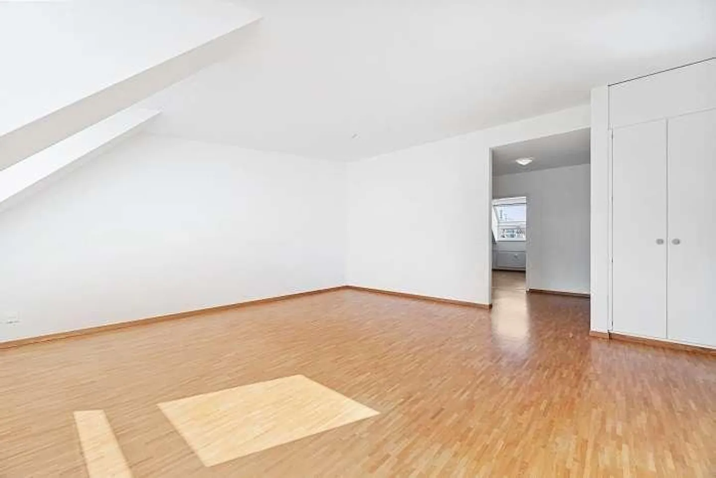 Appartamento Attico di 3 Camere nel Centro di Lucerna - Foto 2 di 10