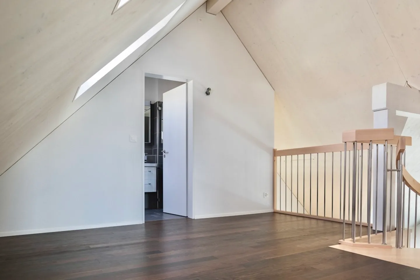 Maisonette attico di 4,5 stanze di prima classe - Foto 6 di 10