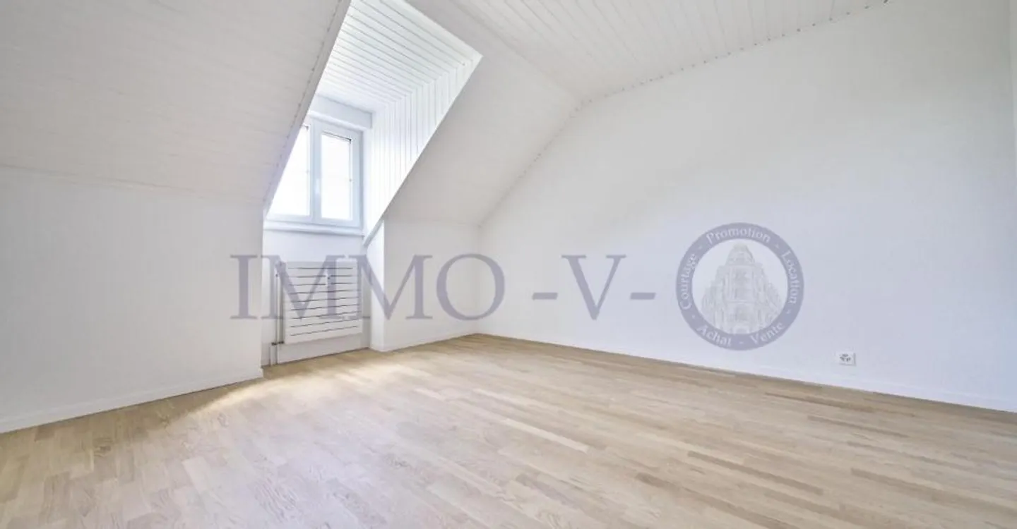 Duplex Élégant avec Design Moderne - Photo 6 sur 10