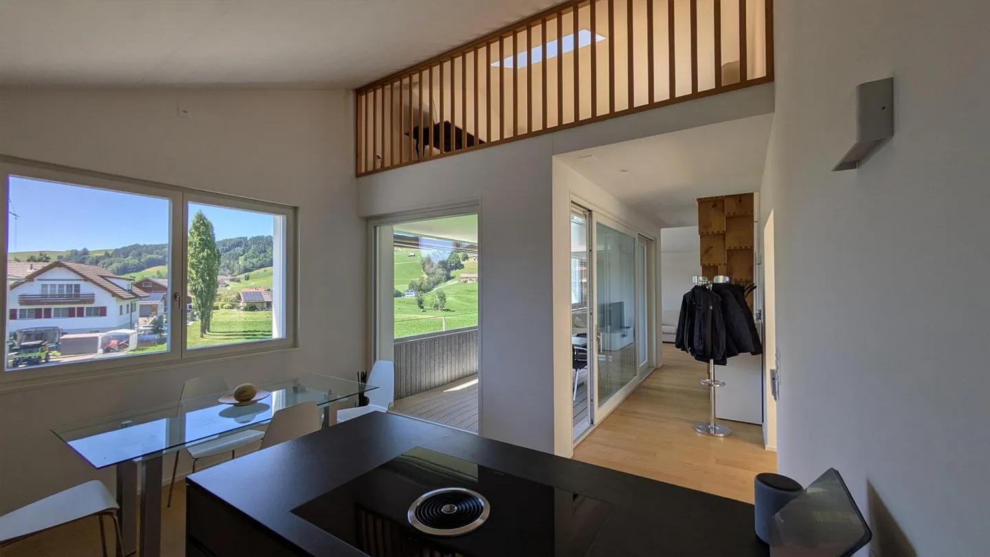 Exclusive penthouse apartment in the green - Photo 2 of 8
