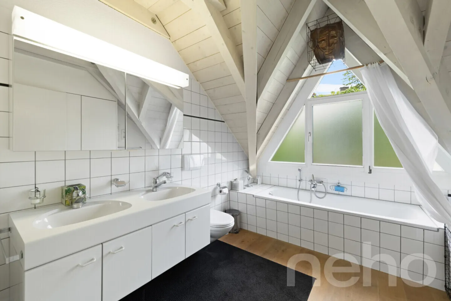 Casa bifamiliare con studio in posizione centrale a Orpund vicino a Biel - Foto 11 di 13