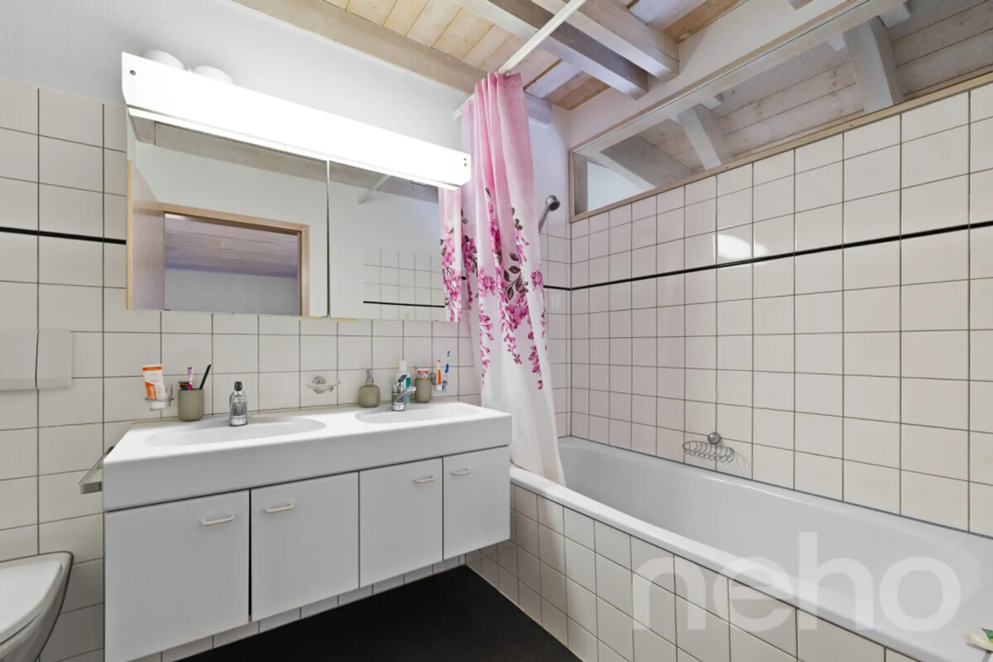 Casa bifamiliare con studio in posizione centrale a Orpund vicino a Biel - Foto 12 di 13