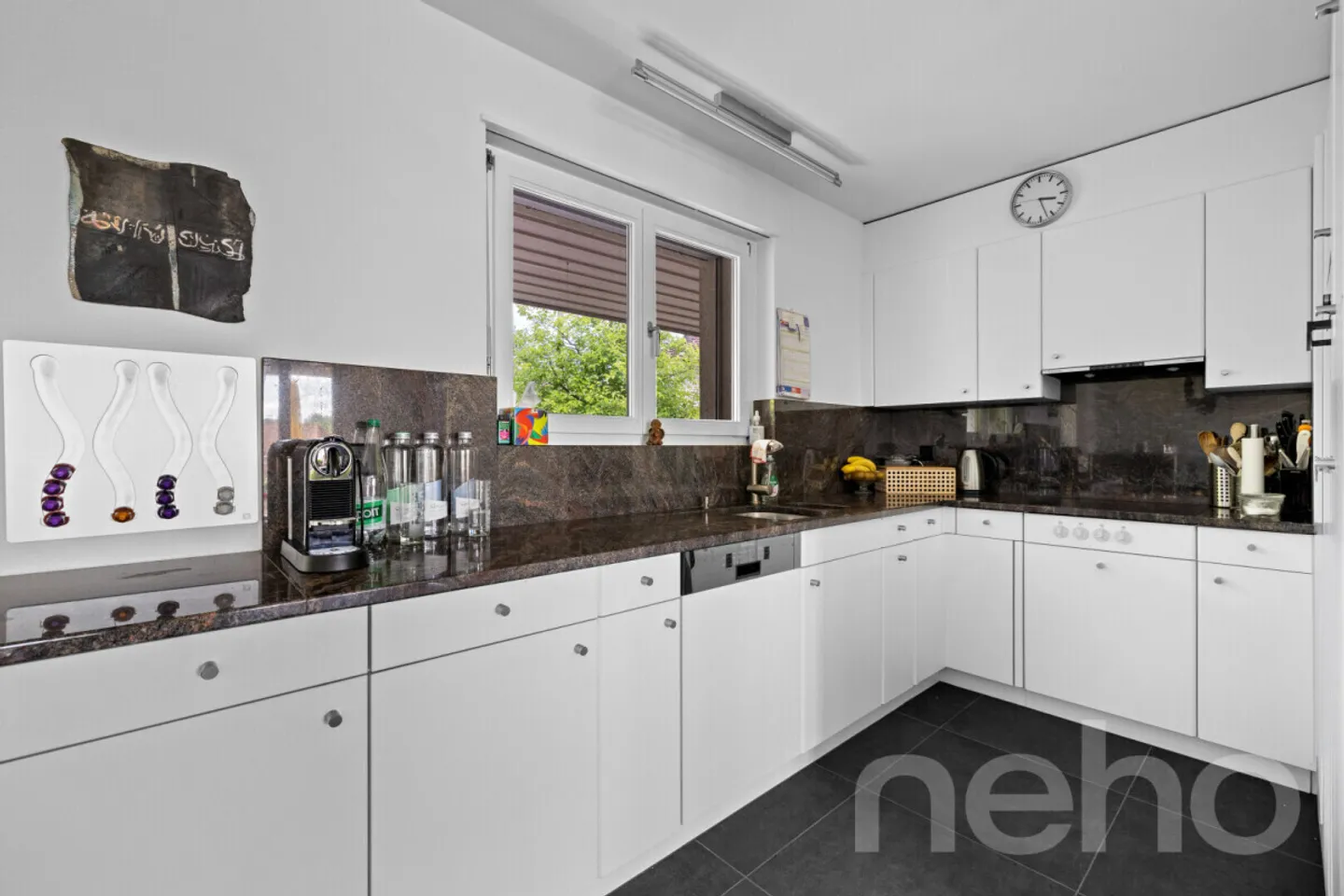 Casa bifamiliare con studio in posizione centrale a Orpund vicino a Biel - Foto 9 di 13