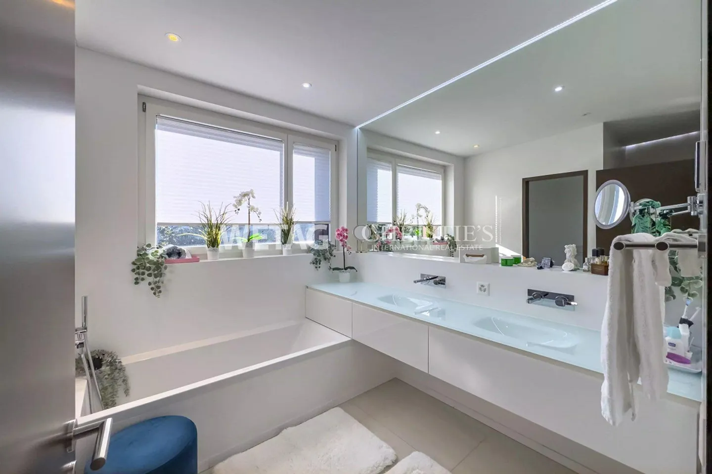 Modern villa with fitness area & sauna in Lugano-Breganzona - Photo 7 of 13