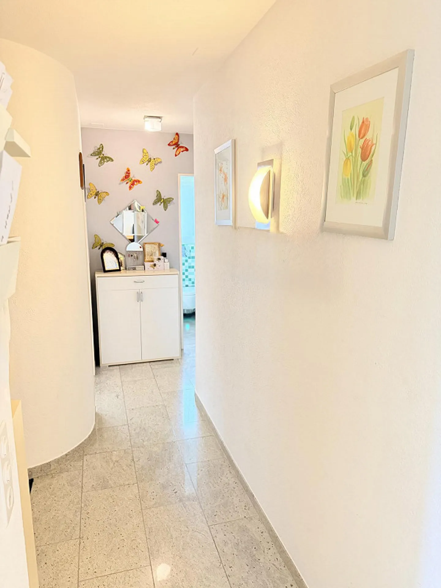 Modern 5.5-room apartment in Glattfelden with style - Photo 3 of 20