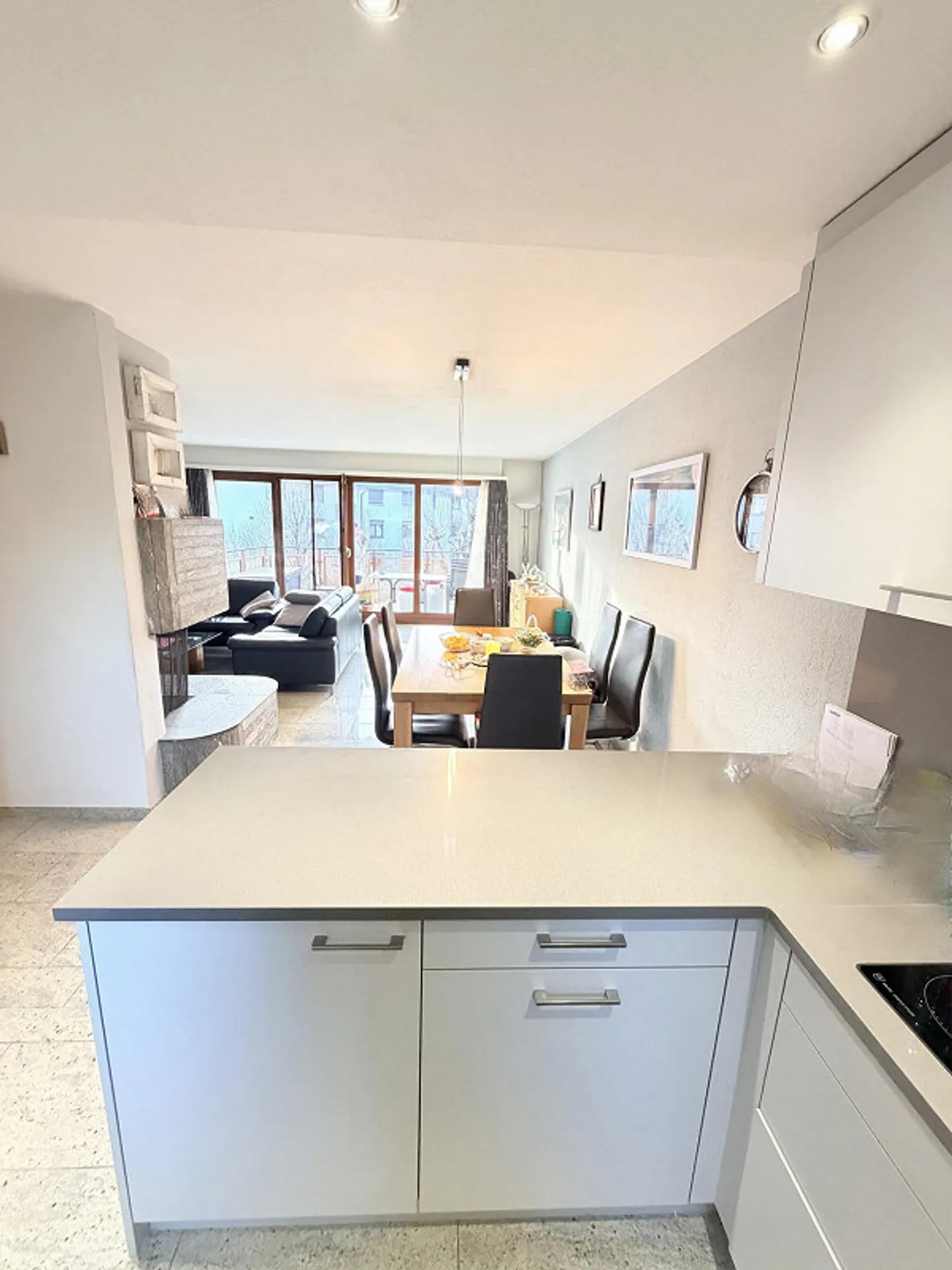 Modern 5.5-room apartment in Glattfelden with style - Photo 5 of 20