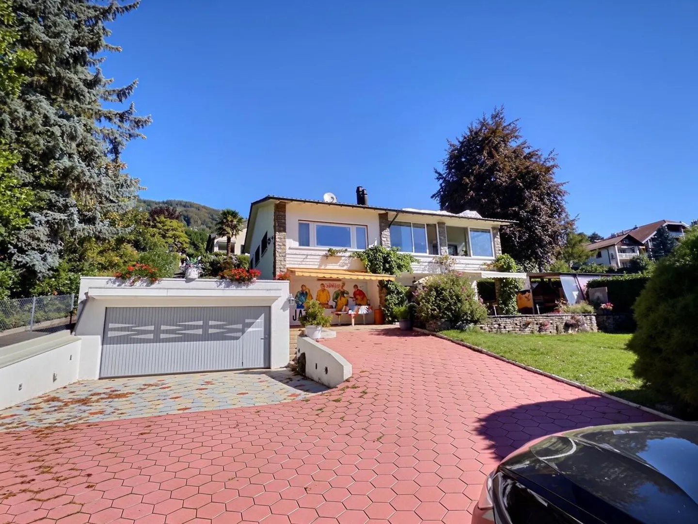 House in occupied life annuity without rent with lake view - Photo 1 of 18