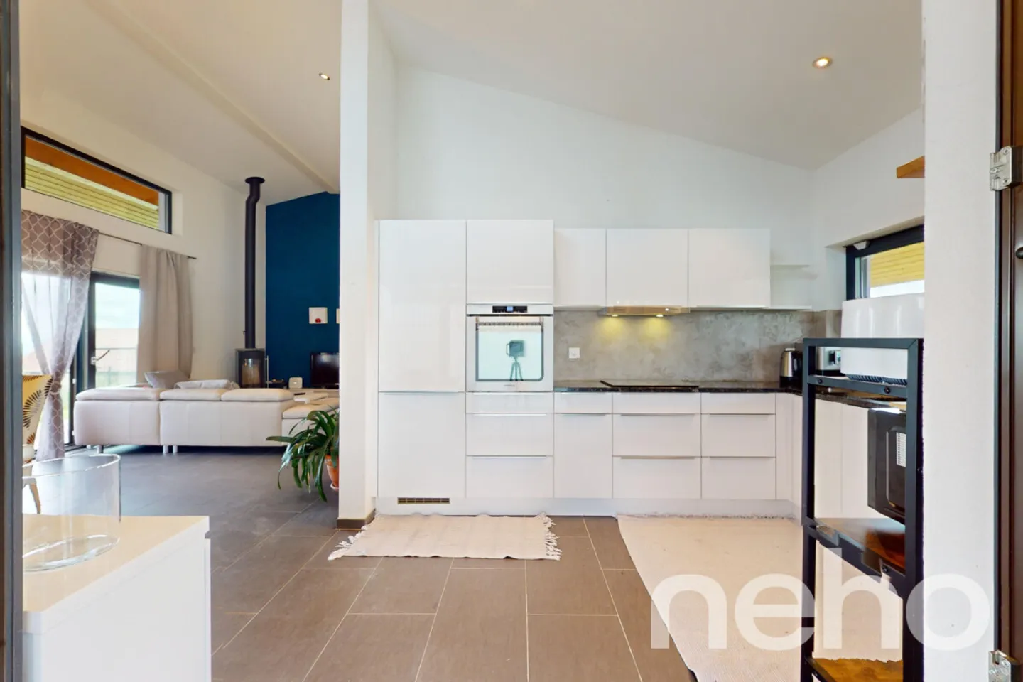 At the gates of Marly! Single-storey villa with garden and swimming pool - Photo 4 of 13