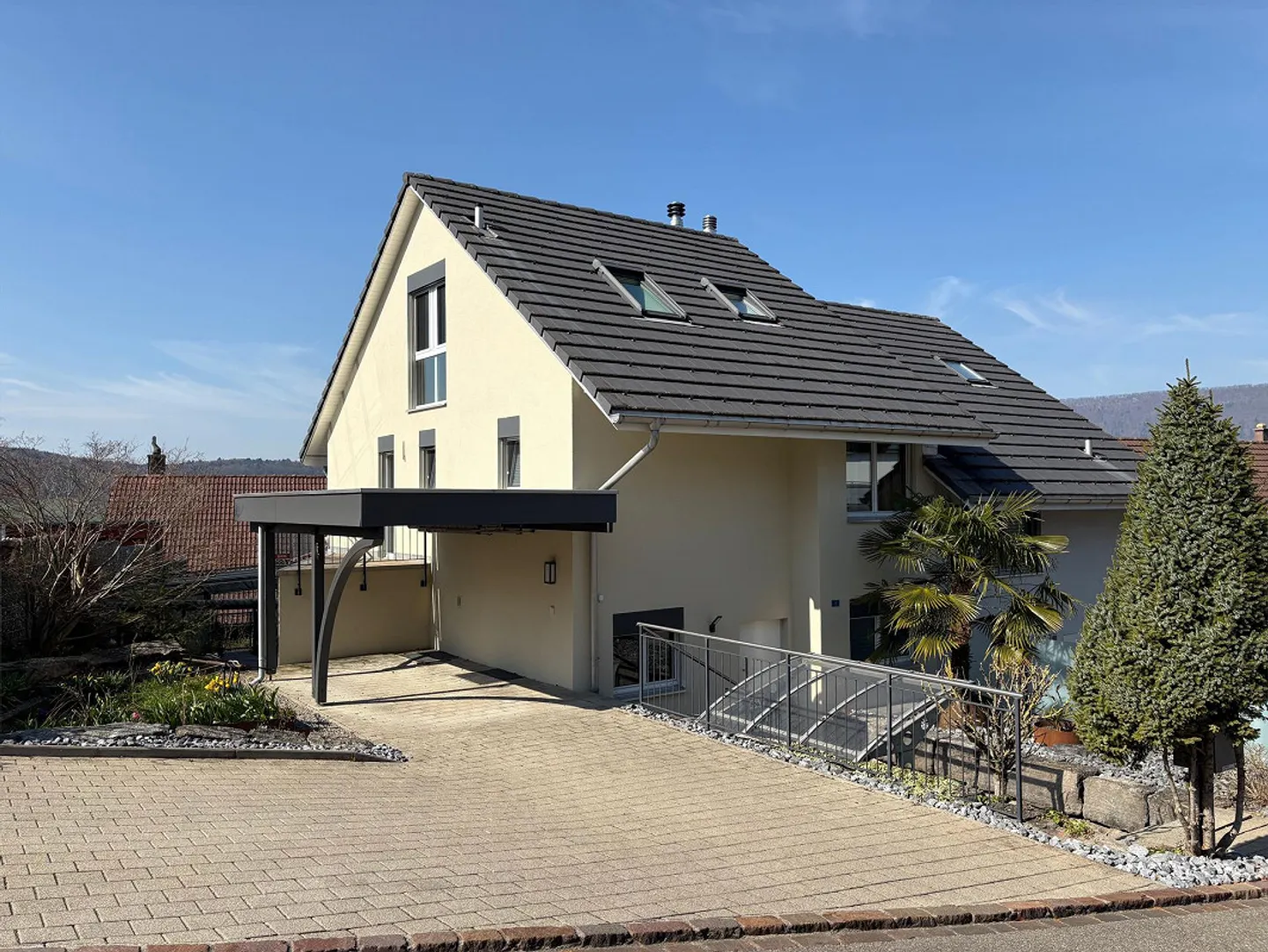 Modernes Doppeleinfamilienhaus in Hüttikon - Foto 11 von 13