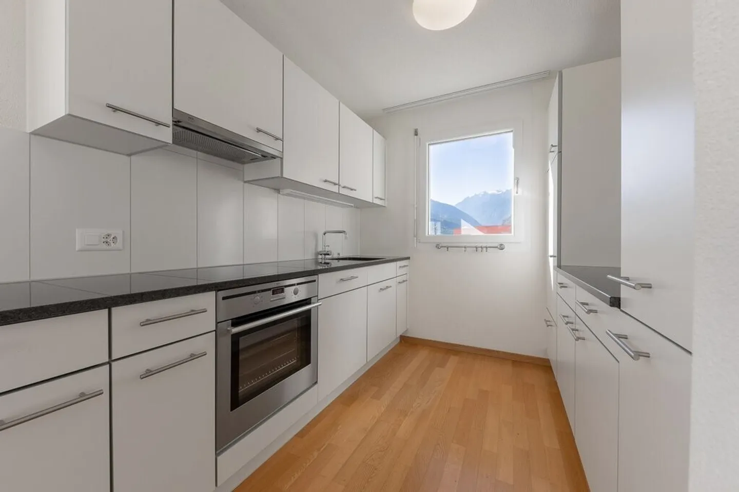 Zentrale Familienwohnung sucht neue Bewohner - Photo 4 of 6