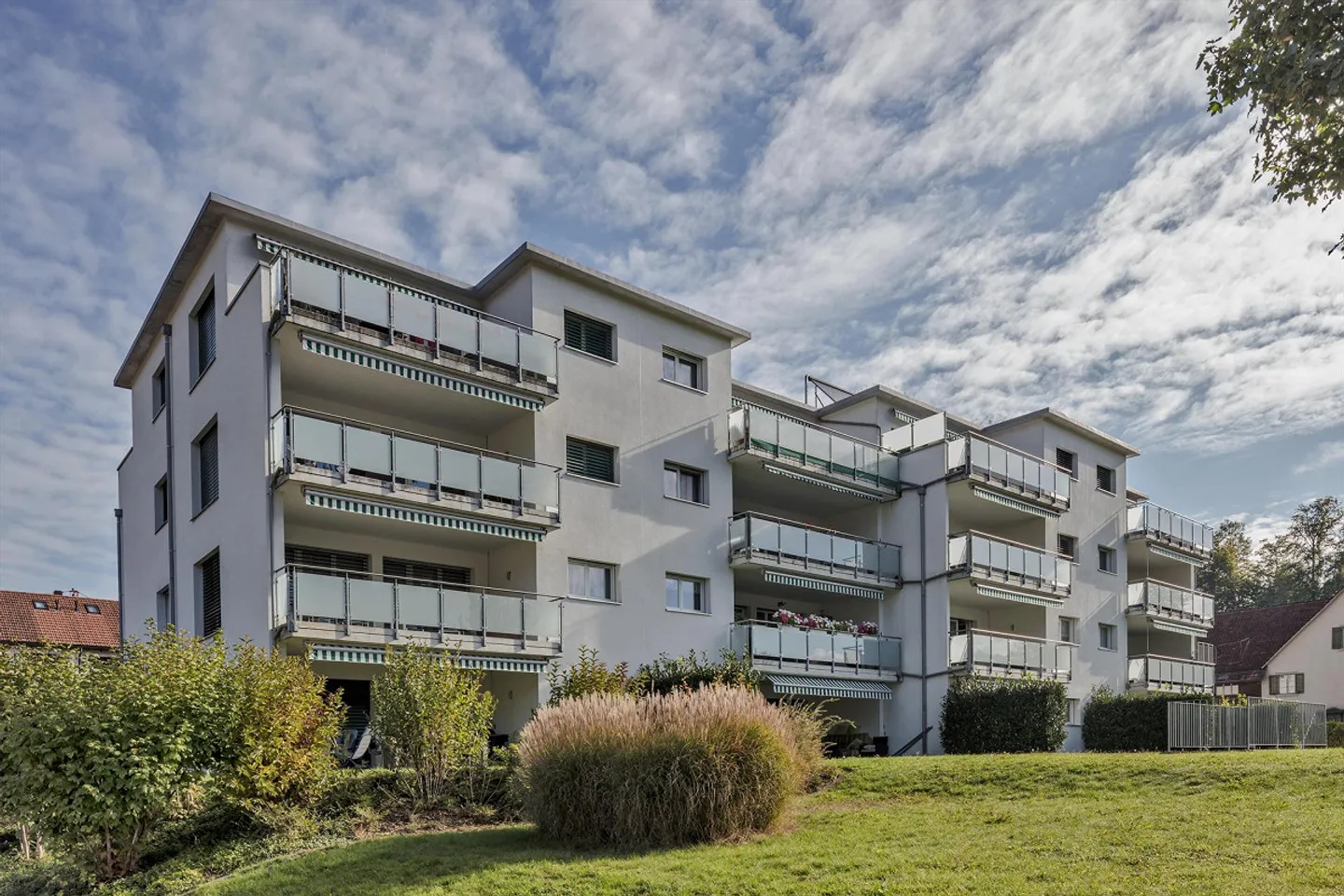 Parkplatz in Rikon - Foto 3 von 3