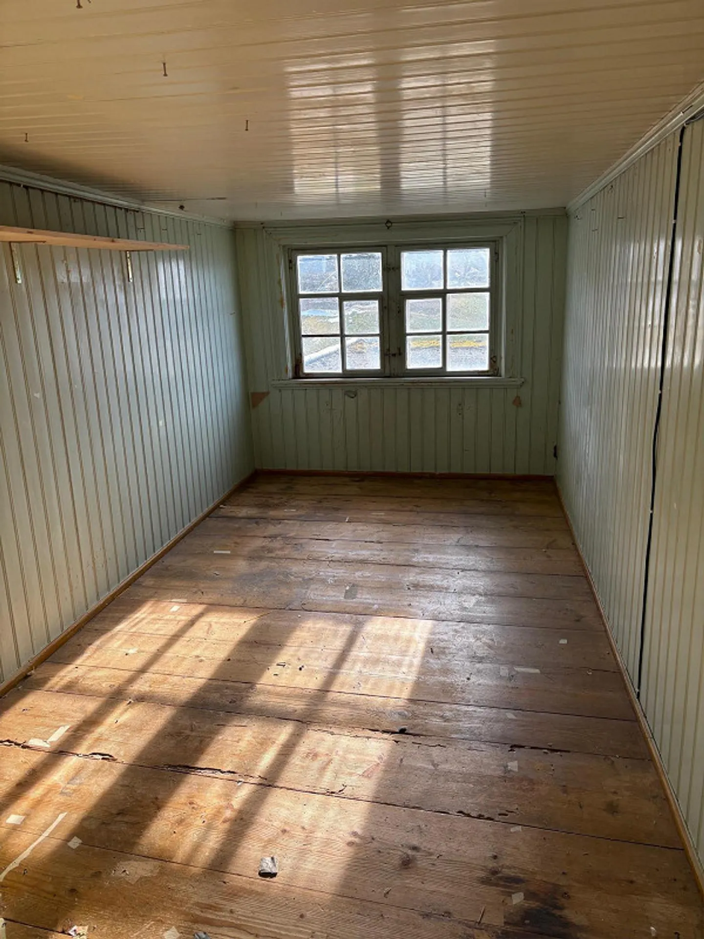 Commercial Space - Photo 7 of 7