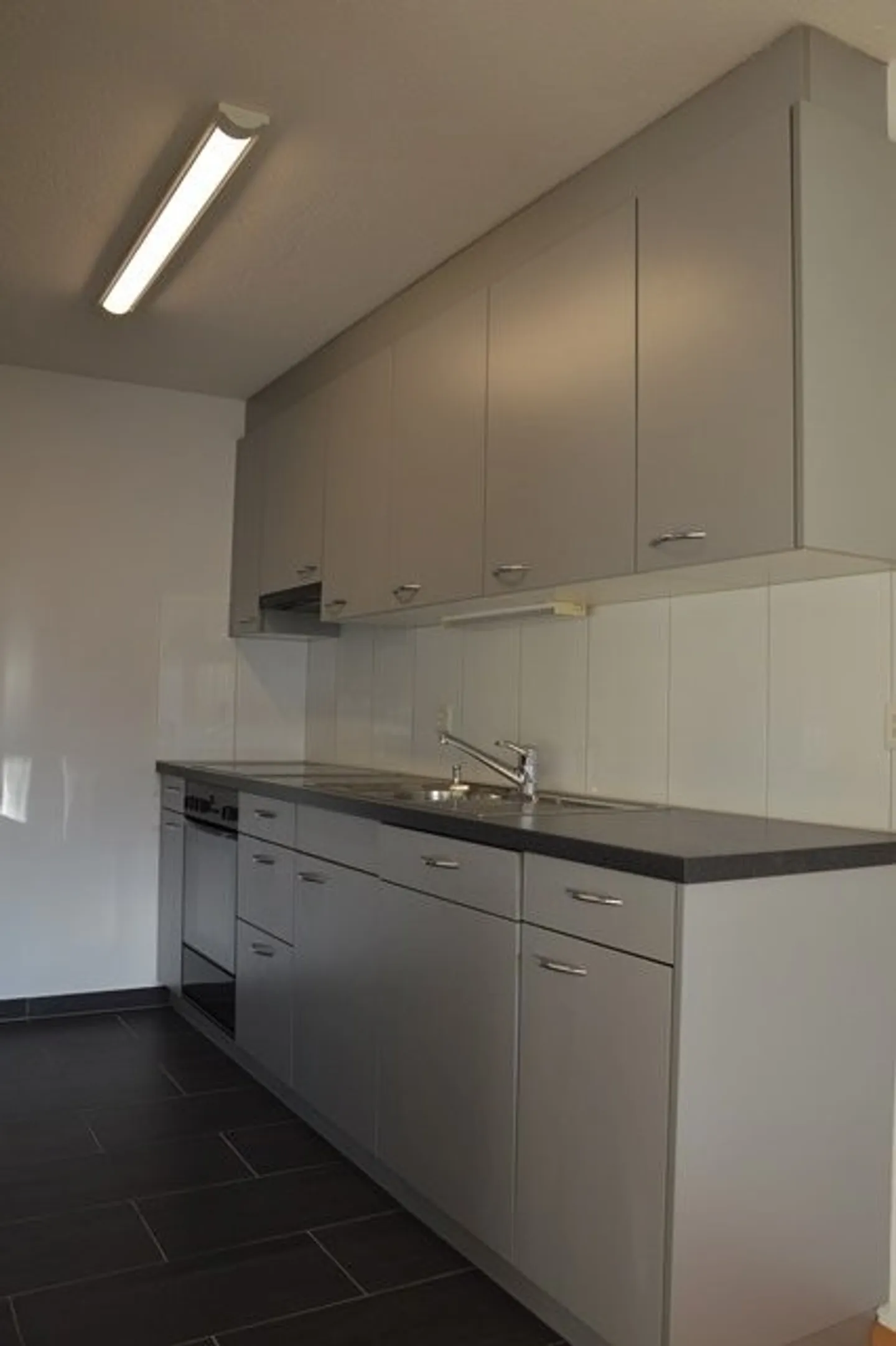 Appartamento Centrale con Grande Terrazza - Foto 3 di 10