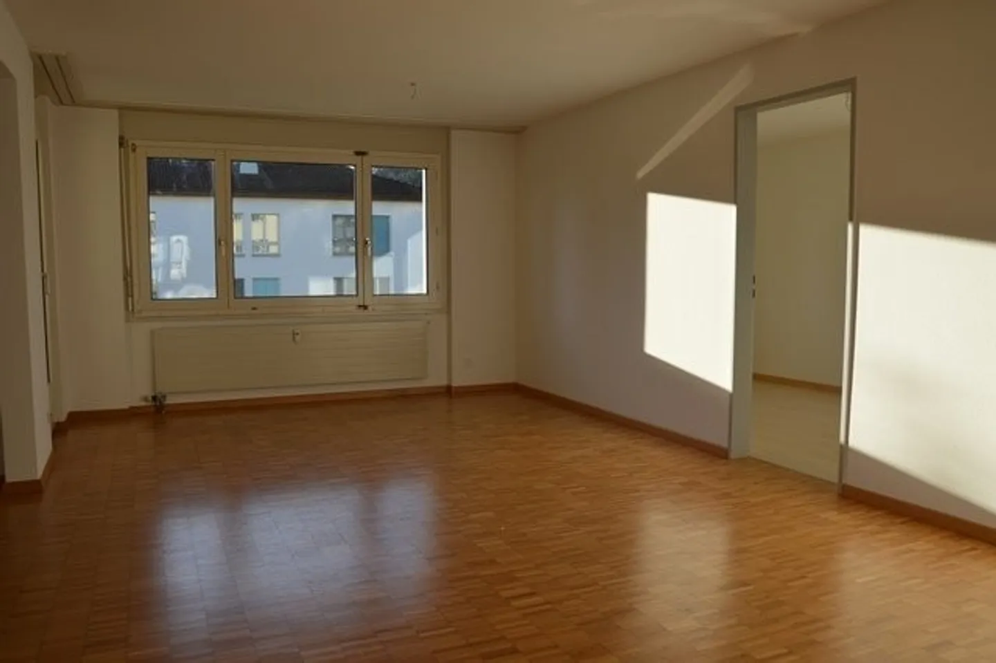 Appartamento Centrale con Grande Terrazza - Foto 6 di 10