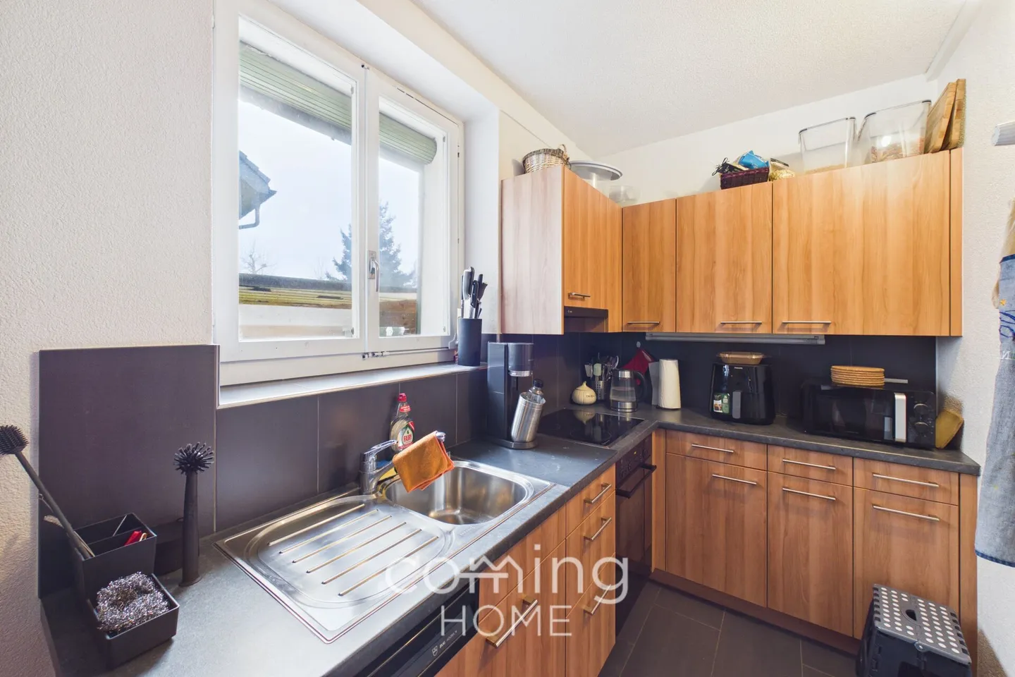 Appartamento al piano rialzato di 2,5 locali ben tenuto a Madiswil - posizione tranquilla con accesso al giardino - Foto 3 di 12