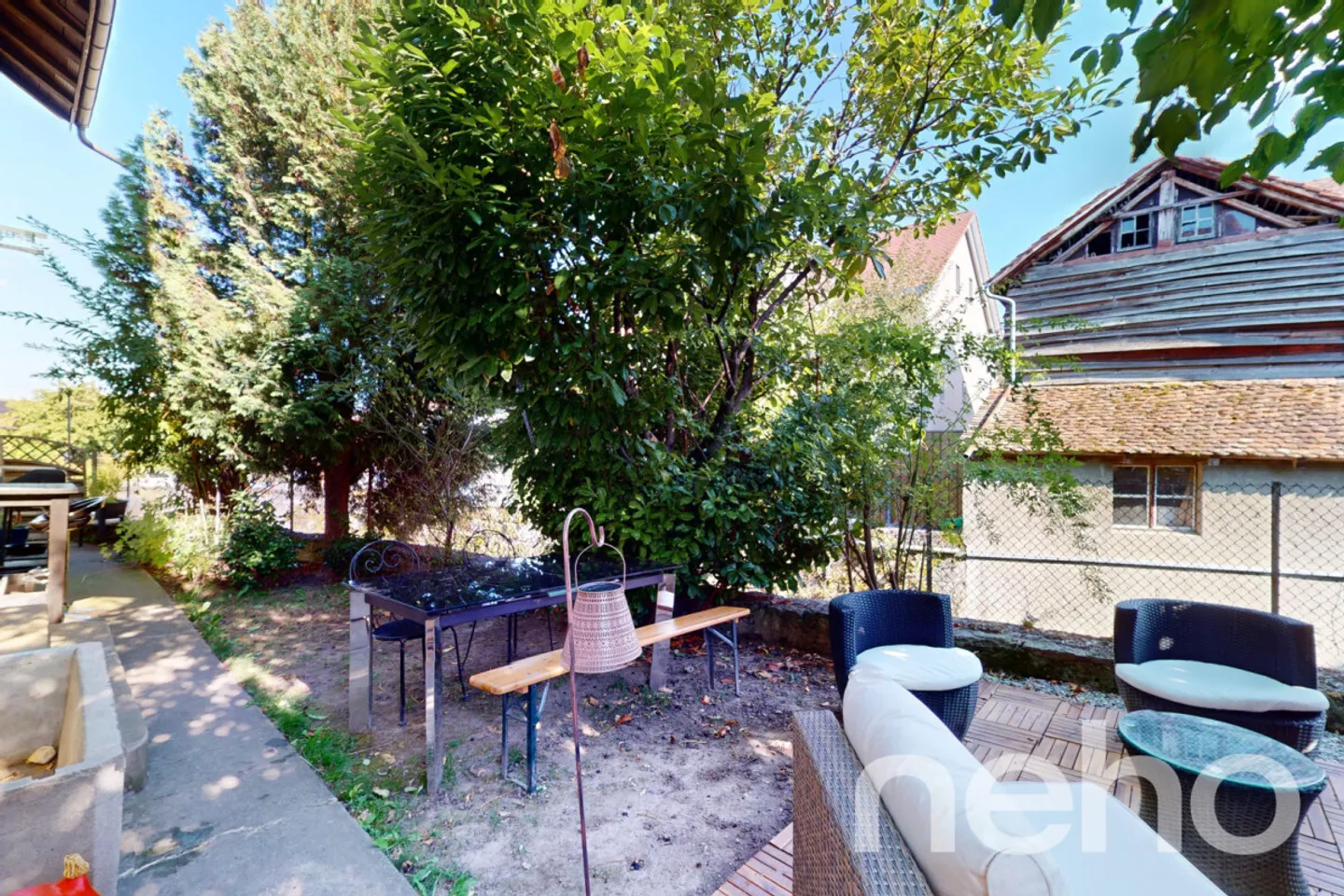 Renovated income property with 11 apartments and commercial space! - Photo 2 of 13