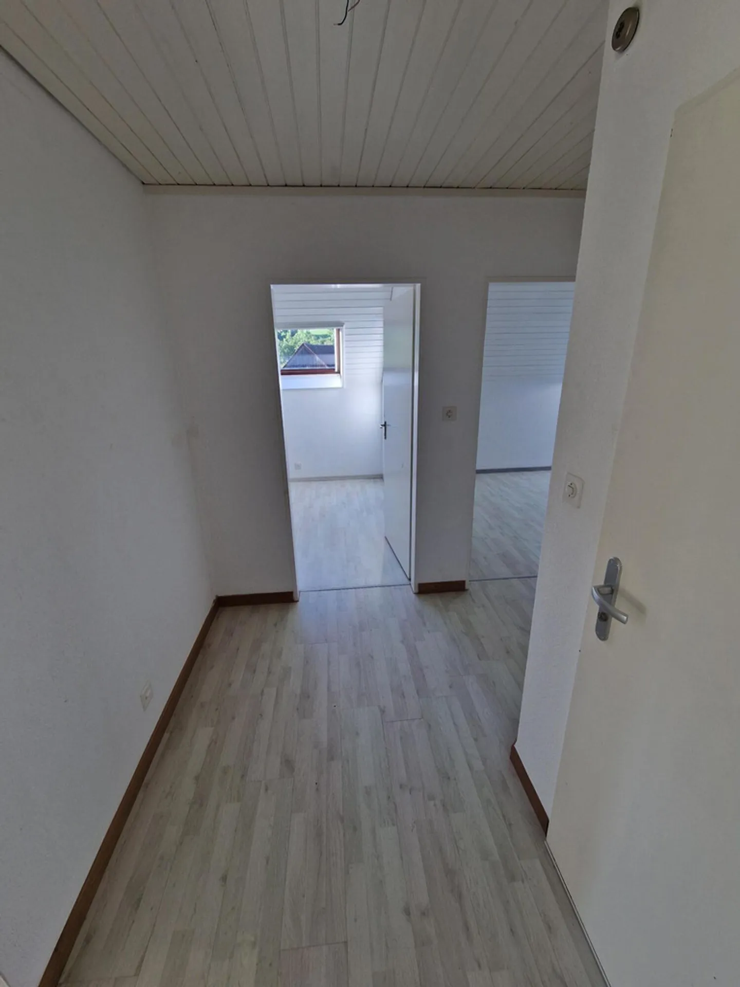 Ein neu isoliertes Gebäude mit Ihrer Dachterrasse - Foto 9 von 12