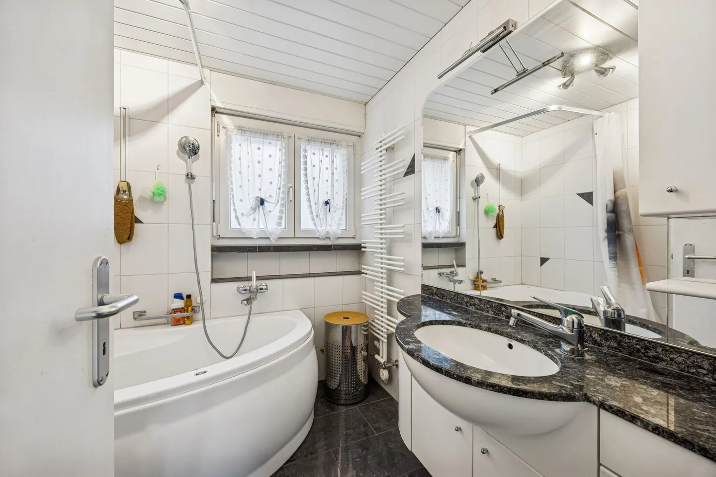 Appartamento 4 stanze in un quartiere adatto alle famiglie - Foto 10 di 19