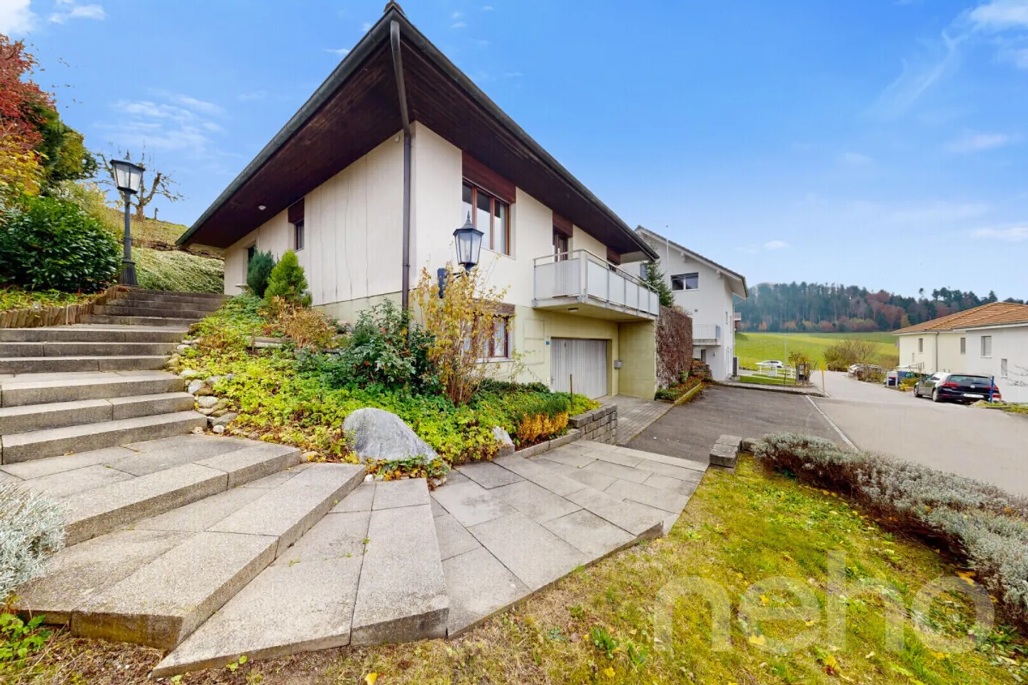 Charmante maison individuelle avec potentiel et vue - Photo 2 sur 12