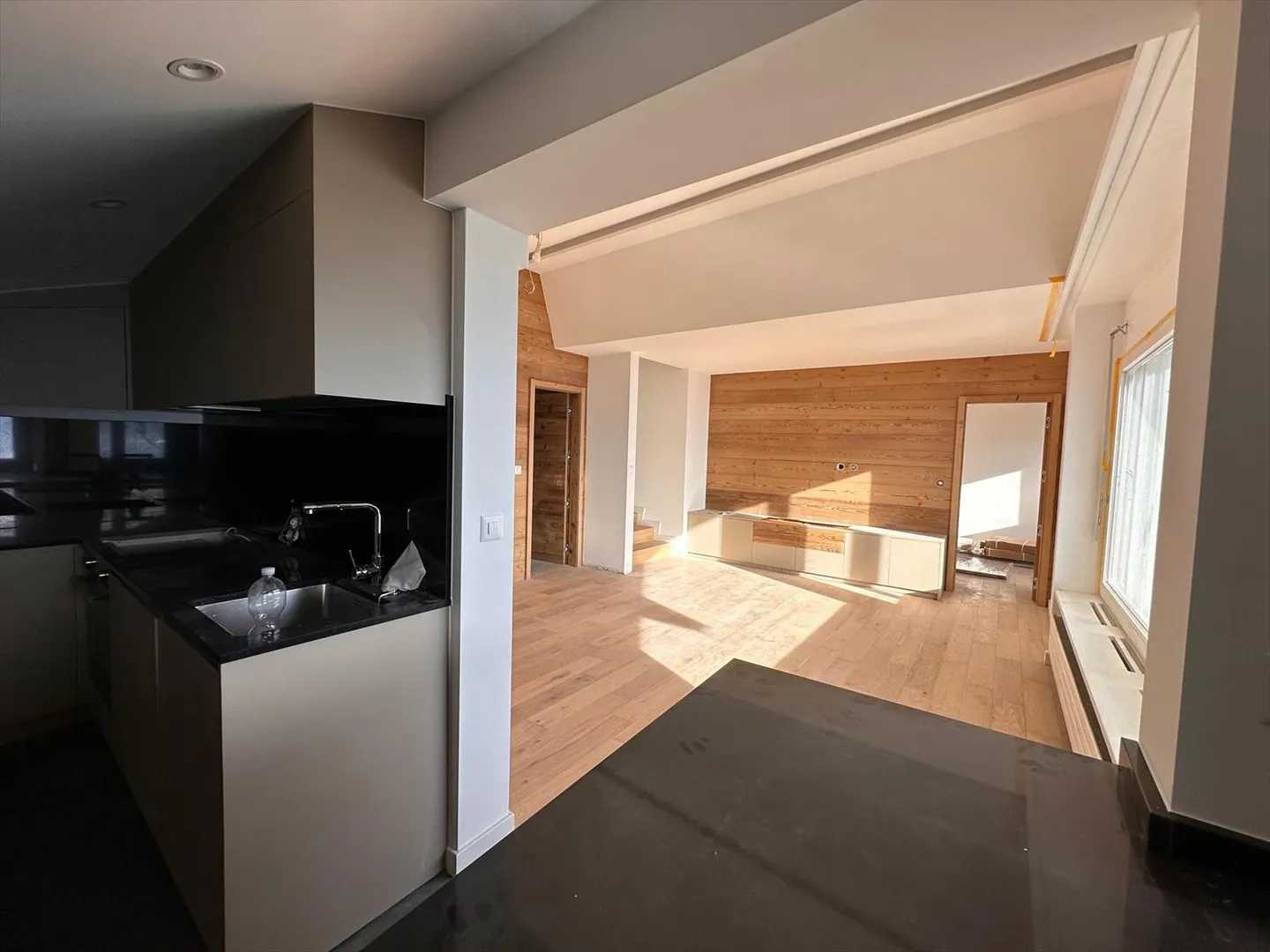 Crans-Montana, 4.5-room duplex in the attic - Photo 3 of 6