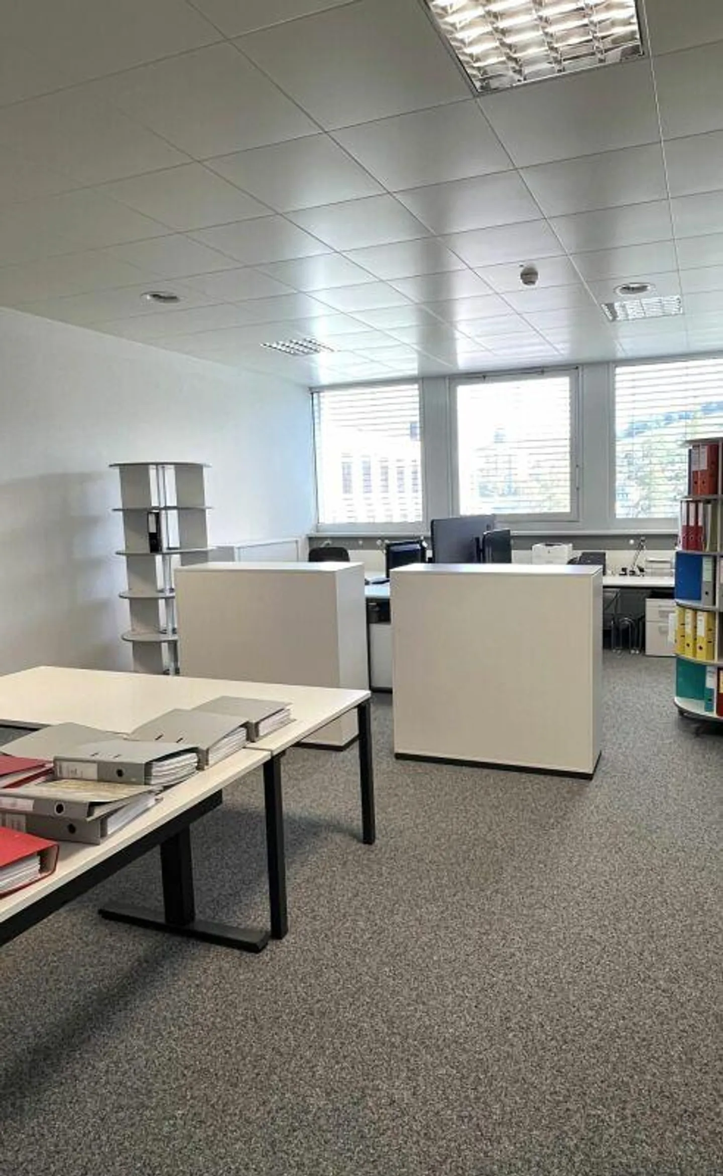Espace de bureau de 145 m2 à des conditions optimales dans le meilleur emplacement avec accès immédiat à l'autoroute - Photo 4 sur 5
