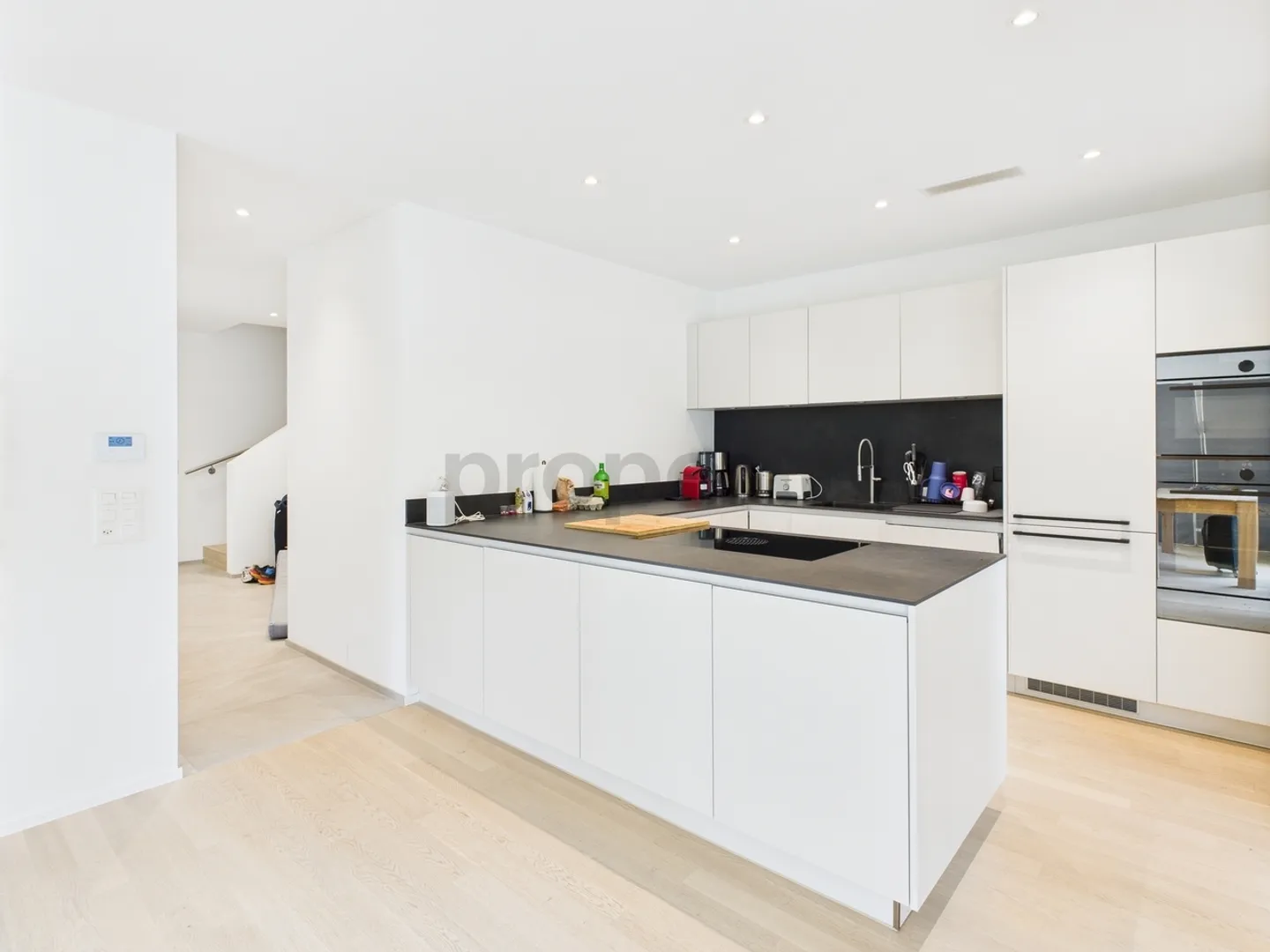 Casa a schiera moderna e sostenibile con vista a Horgen - Foto 5 di 12