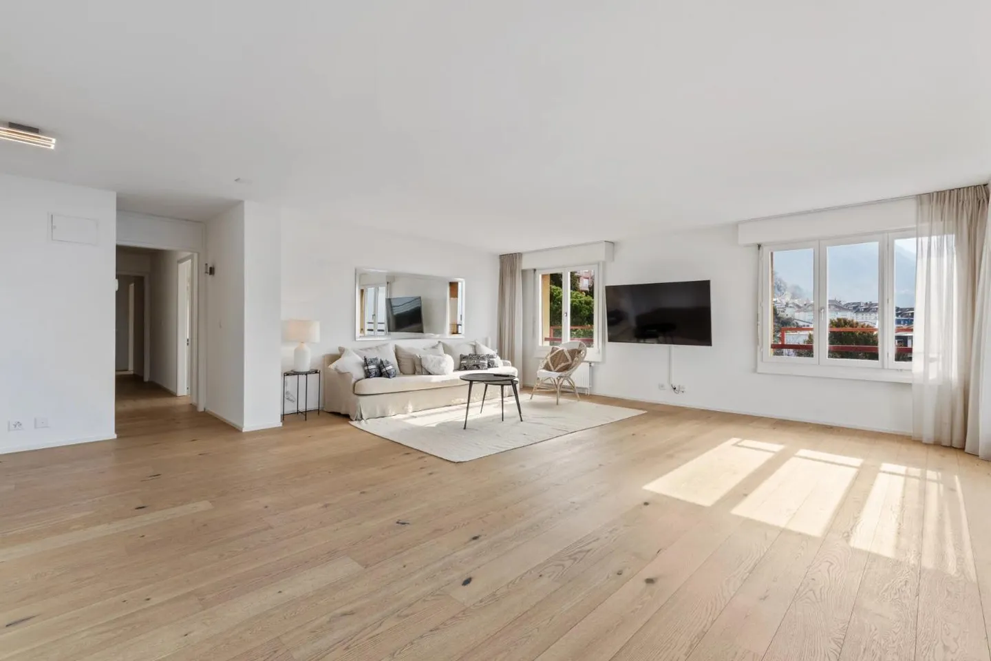 Bel appartamento spazioso di 6,5 locali di 175m2 all'8° piano. - Foto 1 di 13