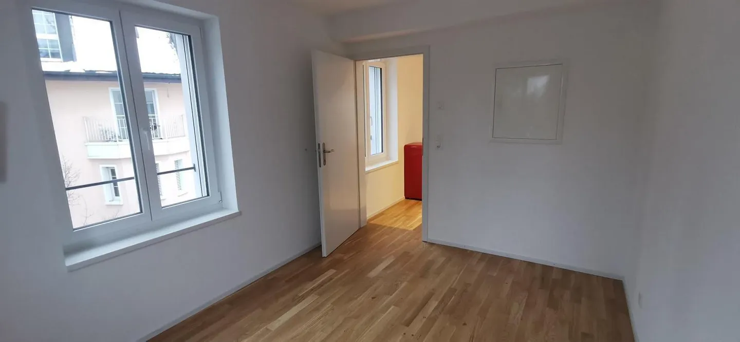 Nuovo appartamento con 2 camere nel quartiere Feldli, da dic. 26 / gen. 27 - Foto 4 di 7