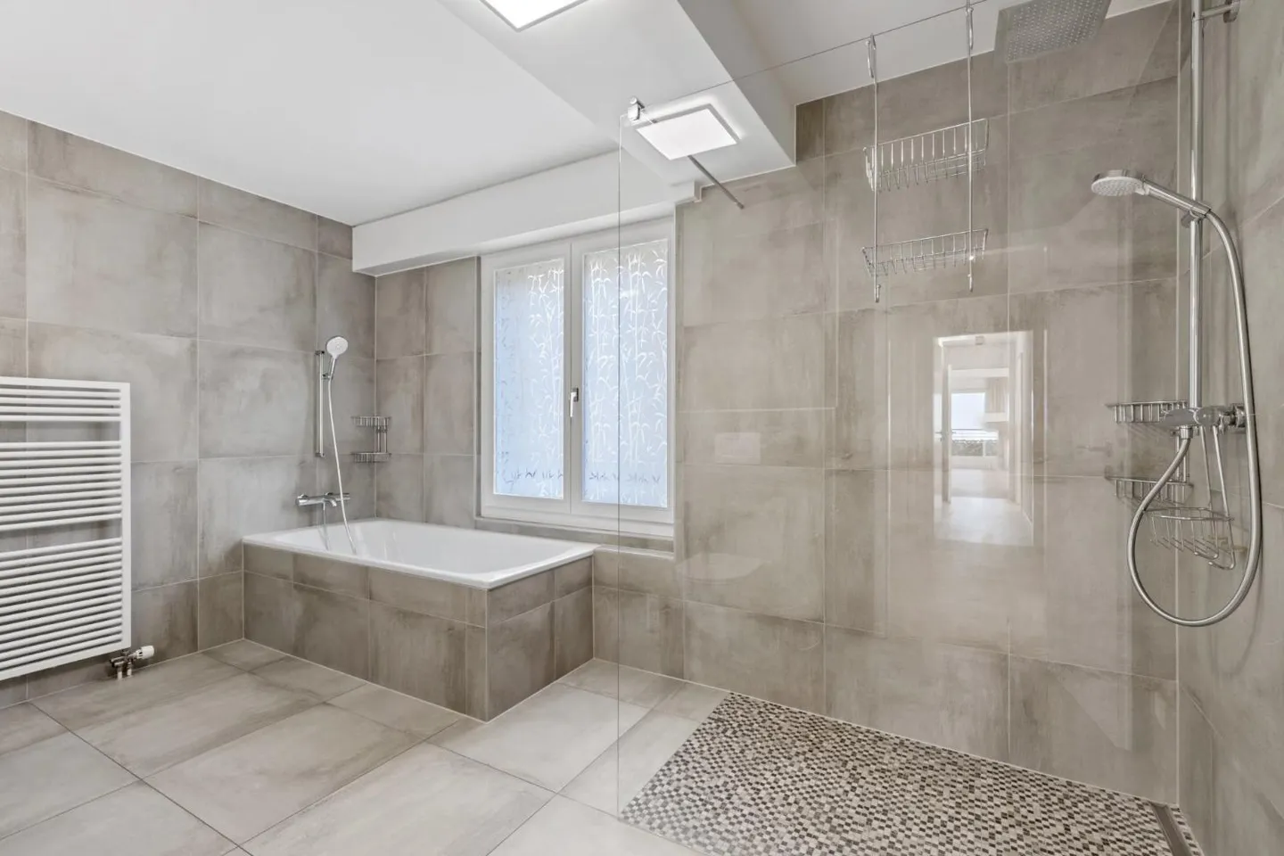 Bel appartamento spazioso di 6,5 locali di 175m2 all'8° piano. - Foto 9 di 13