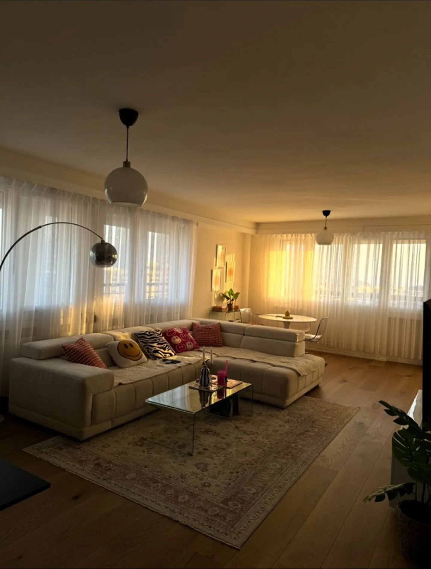 Exceptional penthouse apartment with 4.5 rooms in Geneva - Photo 1 of 9