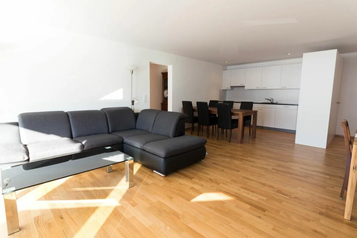 Appartement 2.5 pièces dans un emplacement de choix à Ebnat-Kappel - Photo 2 sur 8