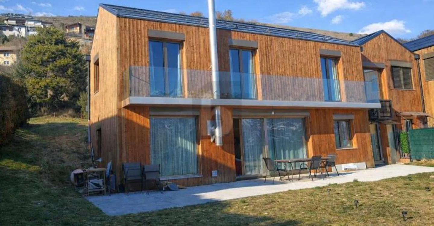 MODERNE, LUMINEUX & AVEC PANORAMA - Photo 1 sur 6