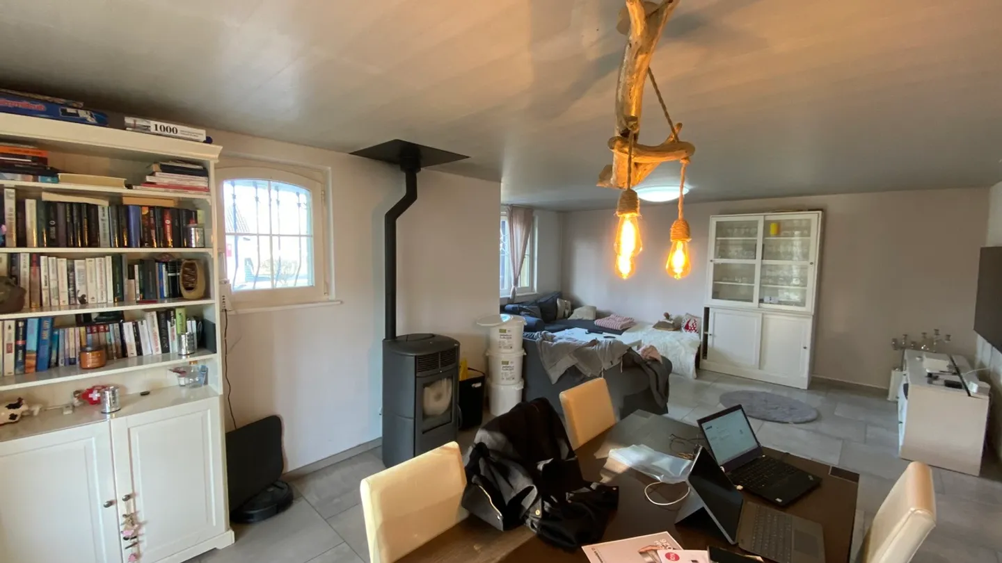 Casa familiare con un lotto di 1.731 m2 con piscina - Foto 9 di 43